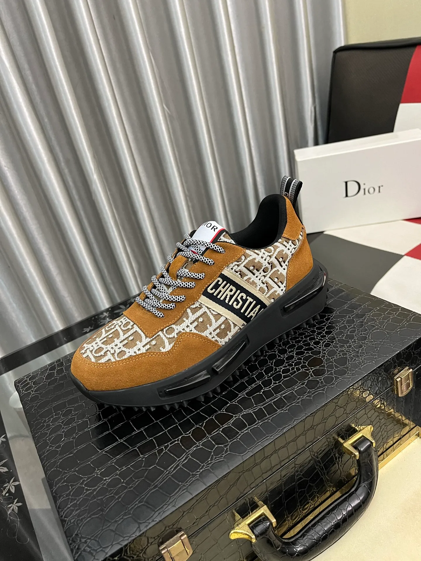 Men's shoes💰458⌚️⌚️"Dior DIOR*" latest hot style casual shoes, top brand [seduce] luxury~purchase, top~quality. [Strong] The upper is made of imported breathable cowhide with material ➕ breathable sheepskin feet (•) and fine workmanship. Code number: 38-442️⃣Colors available